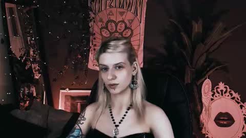 Snapshot of noah_elmer chatting on 11.26.25 REAL name LiaDM are always open online show from 11.26.25