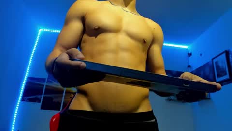 Snapshot of noah_flynn1 chatting on 10.17.25 noah_flynn1 online show from 10.17.25