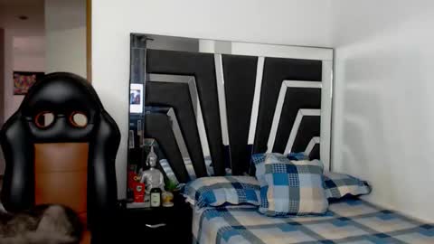 Noah Harris01 online show from 02.24.26