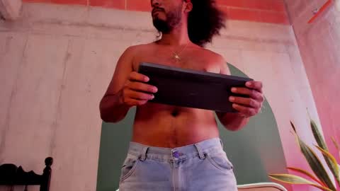 Noah online show from 01.15.25