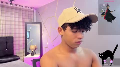 Snapshot of noah_smith04 chatting on 10.24.25 noah_smith04 online show from 10.24.25