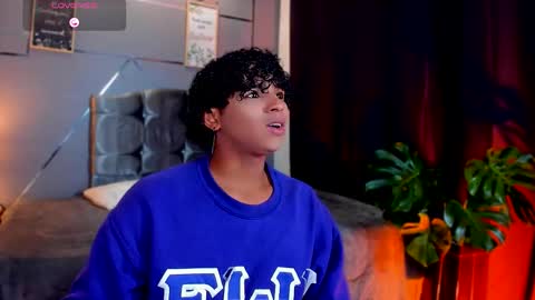 Snapshot of noah_smith04 chatting on 11.17.25 noah_smith04 online show from 11.17.25