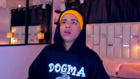 Snapshot of noah_smith04 chatting on 11.24.25 noah_smith04 online show from 11.24.25