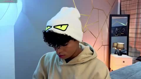 Snapshot of noah_smith04 chatting on 11.26.25 noah_smith04 online show from 11.26.25