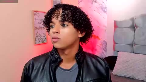 Snapshot of noah_smith04 chatting on 01.15.26 noah_smith04 online show from 01.15.26