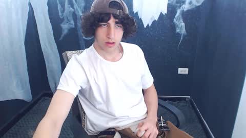 Snapshot of noah_sokolov chatting on 11.04.25 noah_sokolov online show from 11.04.25