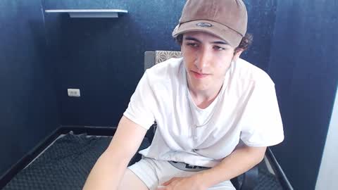 Snapshot of noah_sokolov chatting on 11.25.25 noah_sokolov online show from 11.25.25