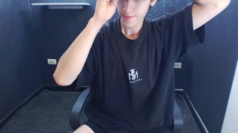 Snapshot of noah_sokolov chatting on 12.04.25 noah_sokolov online show from 12.04.25