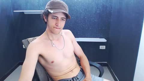 Snapshot of noah_sokolov chatting on 12.13.25 noah_sokolov online show from 12.13.25