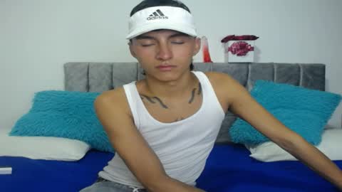 noah_twinks online show from 05.21.26