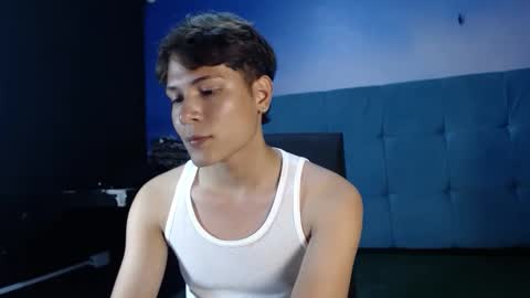 noahbakerr online show from 10.21.25
