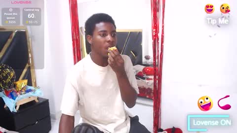 Snapshot of noahjhonson69 chatting on 02.14.26 noah online show from 02.14.26