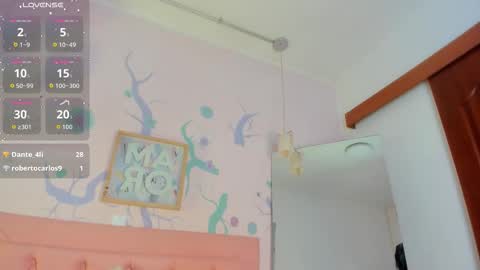 Snapshot of noahperezz chatting on 10.26.25 noahperezz online show from 10.26.25