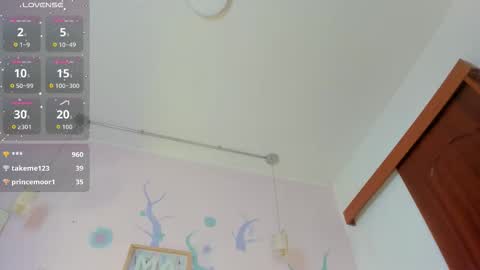 Snapshot of noahperezz chatting on 10.27.25 noahperezz online show from 10.27.25