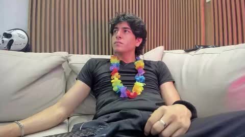 Snapshot of noahx_valko chatting on 12.15.25 noahx_valko online show from 12.15.25