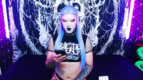 caroline online show from 05.28.26