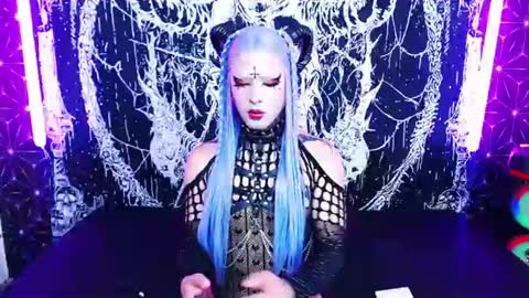 caroline online show from 06.11.26