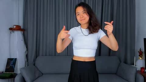 Mina online show from 12.03.25