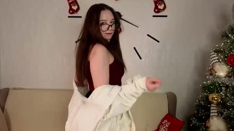 Snapshot of noellapancoast chatting on 01.12.26 April online show from 01.12.26