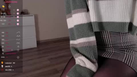 noelleneptune online show from 01.24.25