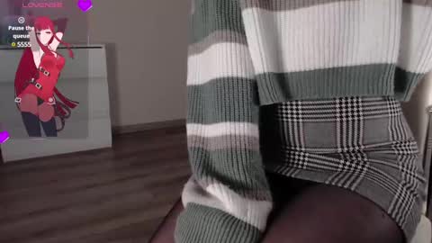 noelleneptune online show from 01.30.25