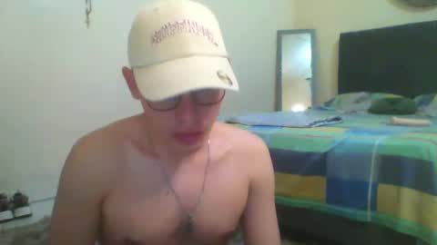 Snapshot of noha_free chatting on 03.10.25 Noha online show from 03.10.25