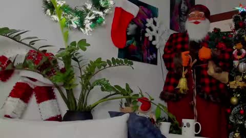 Snapshot of noha_miler chatting on 12.14.24 kevin online show from 12.14.24