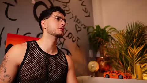 Snapshot of noha_miler chatting on 10.01.25 kevin online show from 10.01.25