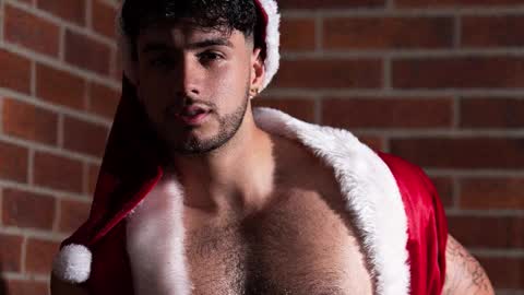 Snapshot of noha_miler chatting on 12.16.25 kevin online show from 12.16.25