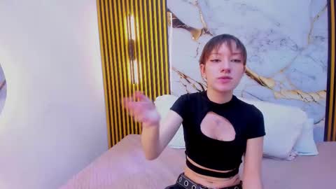 Snapshot of noha_ns chatting on 02.03.26 Noha online show from 02.03.26