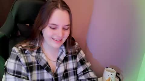 Snapshot of noir_ember_ chatting on 12.22.25 noir_ember_ online show from 12.22.25