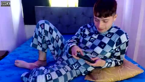 Snapshot of nolanjay chatting on 11.05.25 NolanJay69 online show from 11.05.25