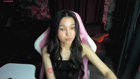 nomi online show from 03.11.26