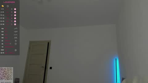 Rina Rabbit online show from 11.20.25