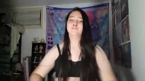 Snapshot of nonbinarybeauty20 chatting on 12.20.24 nonbinarybeauty20 online show from 12.20.24