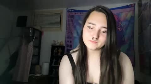 Snapshot of nonbinarybeauty20 chatting on 01.11.25 nonbinarybeauty20 online show from 01.11.25