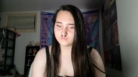 Snapshot of nonbinarybeauty20 chatting on 02.20.25 nonbinarybeauty20 online show from 02.20.25