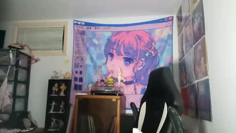 Snapshot of nonbinarybeauty20 chatting on 02.25.25 nonbinarybeauty20 online show from 02.25.25