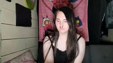 Snapshot of nonbinarybeauty20 chatting on 05.14.26 nonbinarybeauty20 online show from 05.14.26
