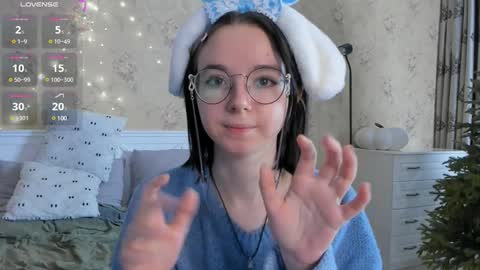 Nora Failure online show from 01.10.25