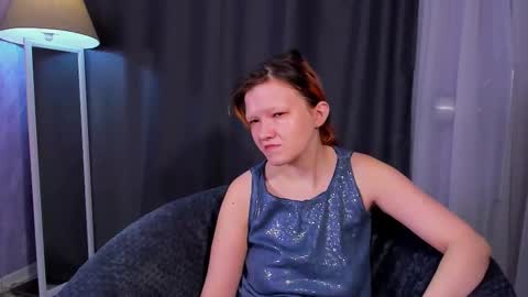 Snapshot of nora_lovvv chatting on 09.21.25 Nora online show from 09.21.25