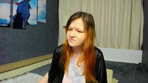 Snapshot of nora_lovvv chatting on 11.09.25 Nora online show from 11.09.25