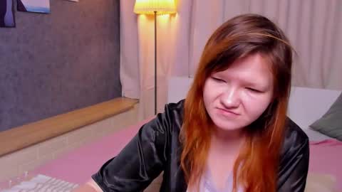 Snapshot of nora_lovvv chatting on 12.16.25 Nora online show from 12.16.25