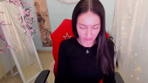 Nora online show from 04.07.26