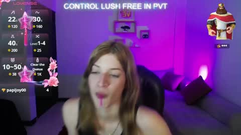 Snapshot of nora_vennucci chatting on 02.01.25 Nora online show from 02.01.25