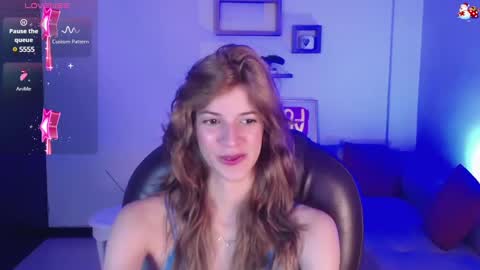 Snapshot of nora_vennucci chatting on 02.25.25 Nora online show from 02.25.25