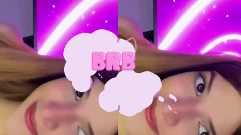 Snapshot of nora_vennucci chatting on 10.10.25 Nora online show from 10.10.25