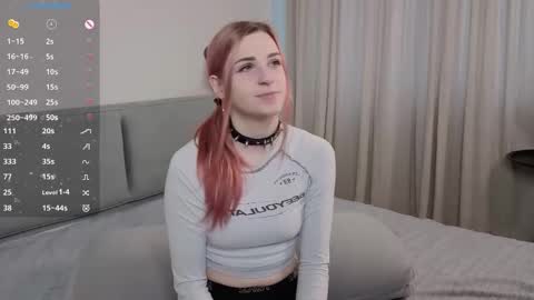 Elina online show from 11.26.25