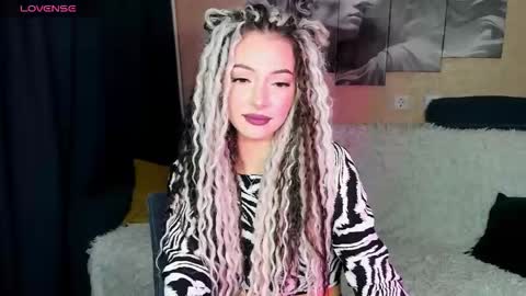 Snapshot of norasun chatting on 12.16.25 NoraSun online show from 12.16.25