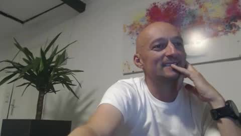 Snapshot of nordicrunner76 chatting on 05.24.26 nordicrunner76 online show from 05.24.26